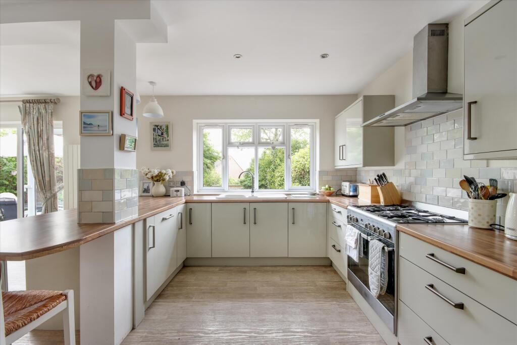 House in Tunbridge Wells, High Brooms, Southborough - View 5