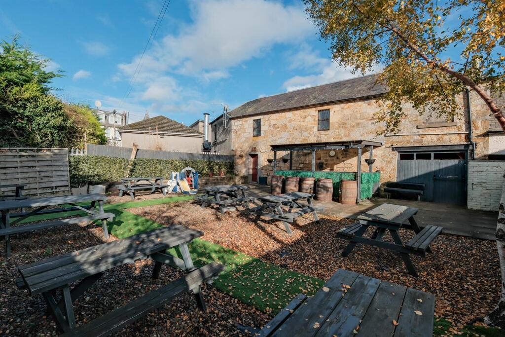 052-The Kirkton Inn, 10 Kirkton Street, Carluke ML