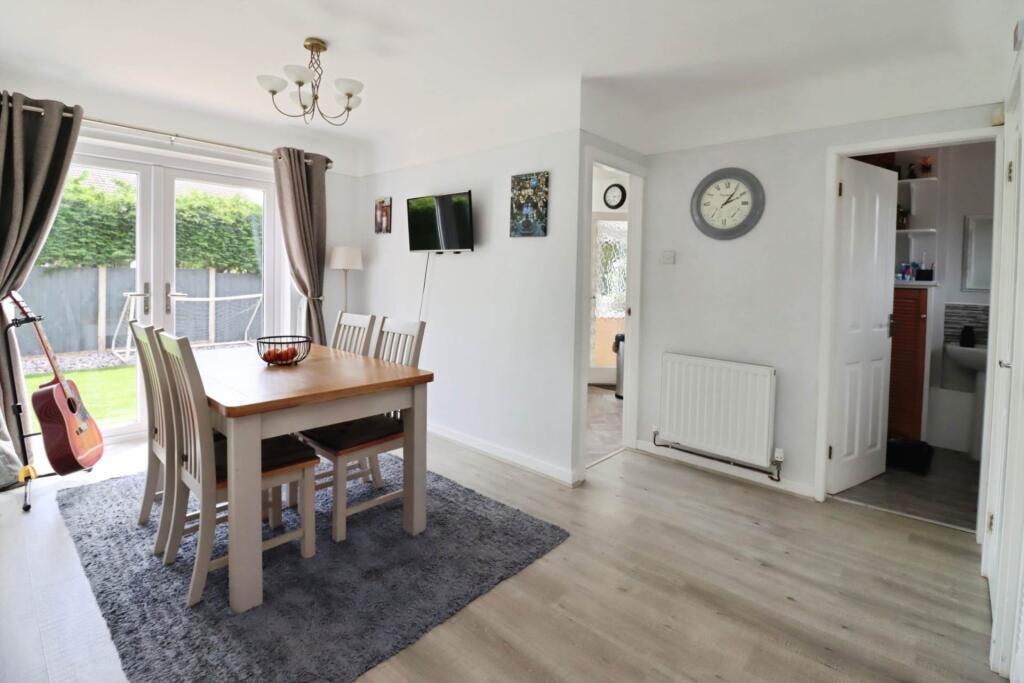 Gorsefield Avenue, Bromborough photo 2