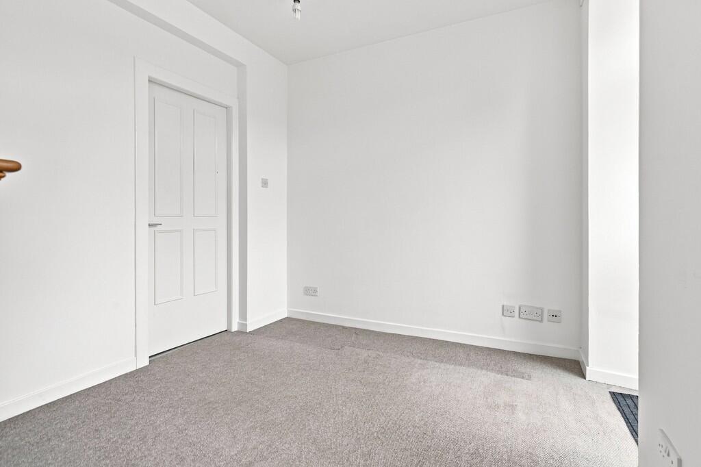 Apartment in Falkirk, Clackmannanshire - View 4