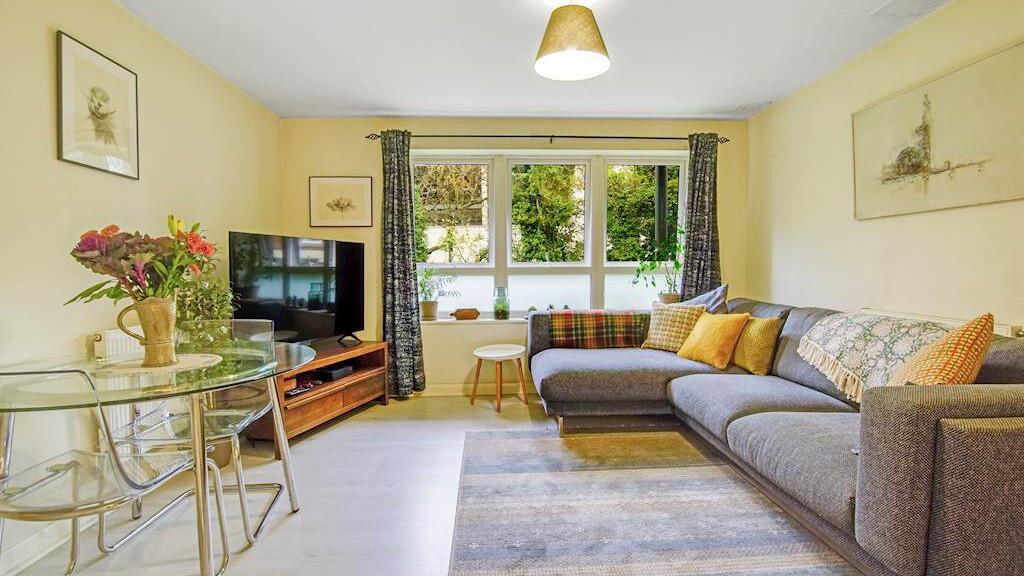Apartment in London - View 5