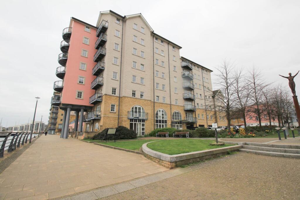Main image of property: Centre Quay Lower, Portishead