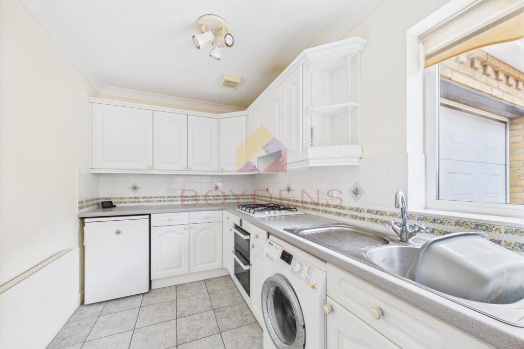 Louise Close, Walton on the Naze photo 3