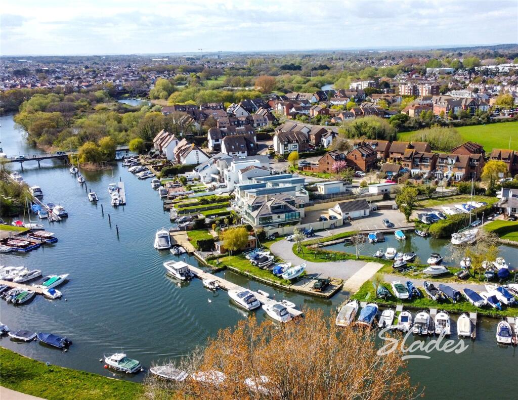 Willow Way, Christchurch, Dorset, BH23 photo 2