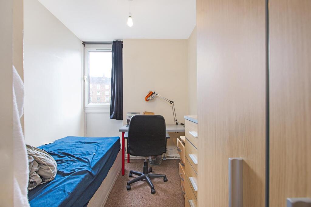 Apartment in London - View 5