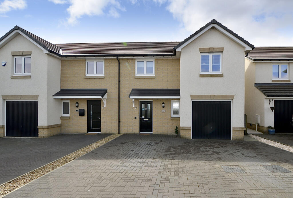 Main image of property: 30 Silver Arrow Gardens, Kilwinning, KA13 7ET