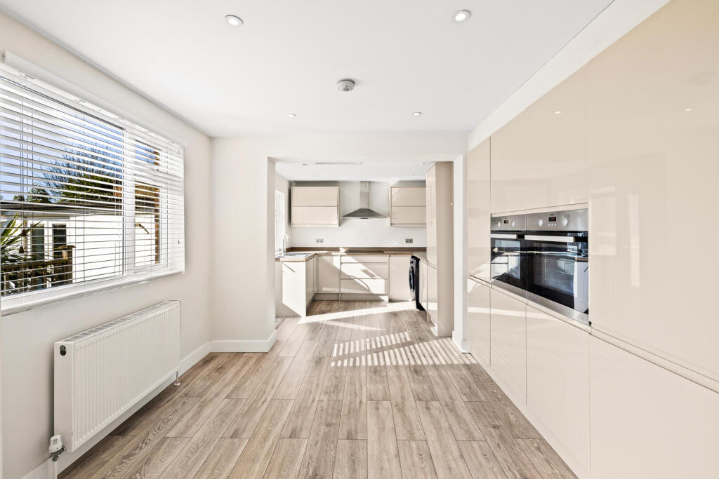 House in Hove, West Blatchington - View 5