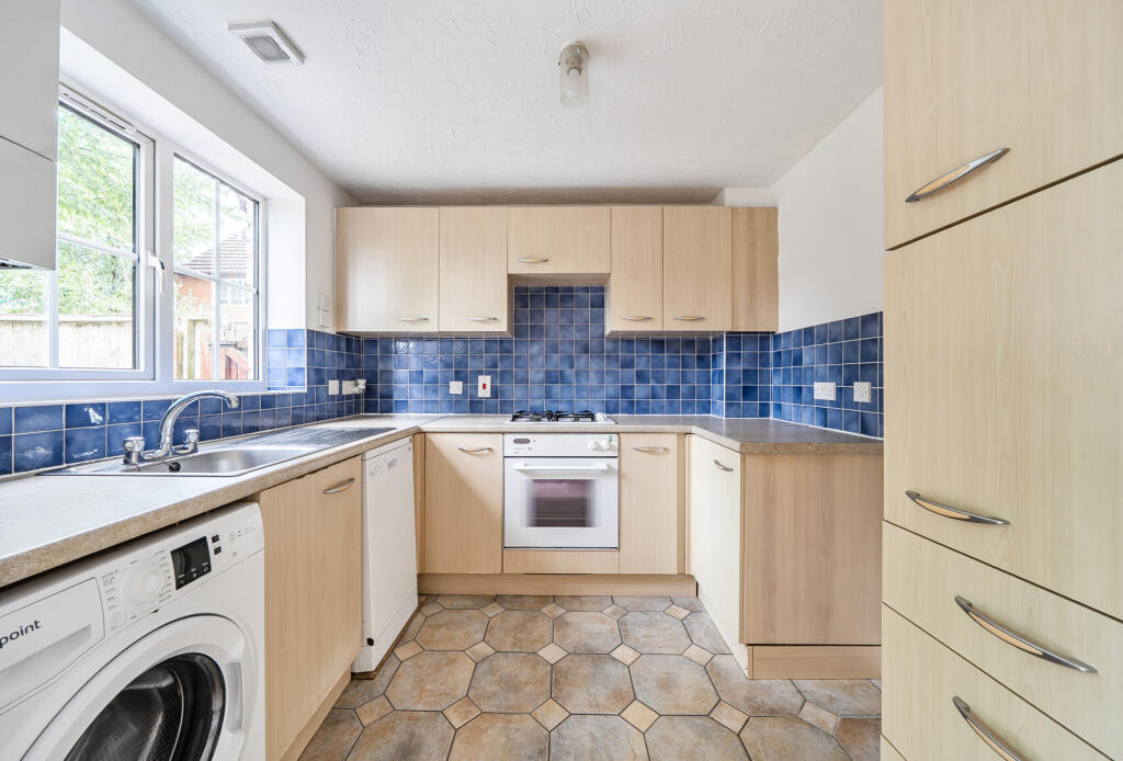 House in Cheltenham, The Cleevelands, Bishop's Cleeve - View 5