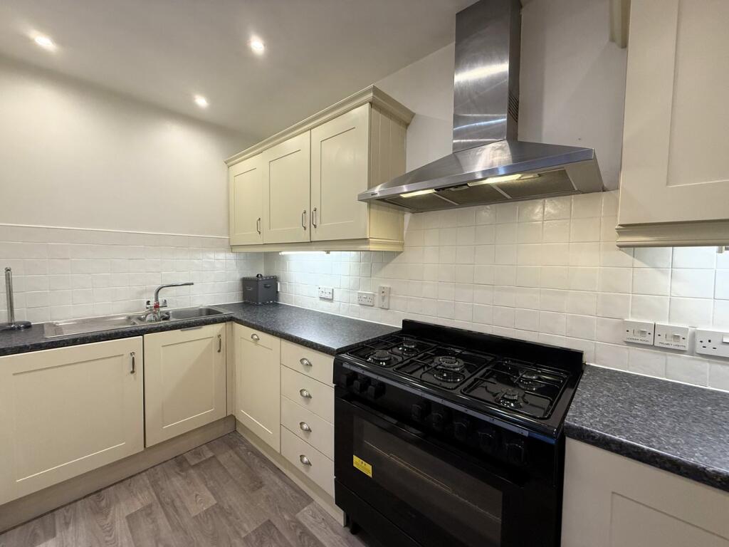Kingsfield Road, Biggleswade, SG18 photo 2