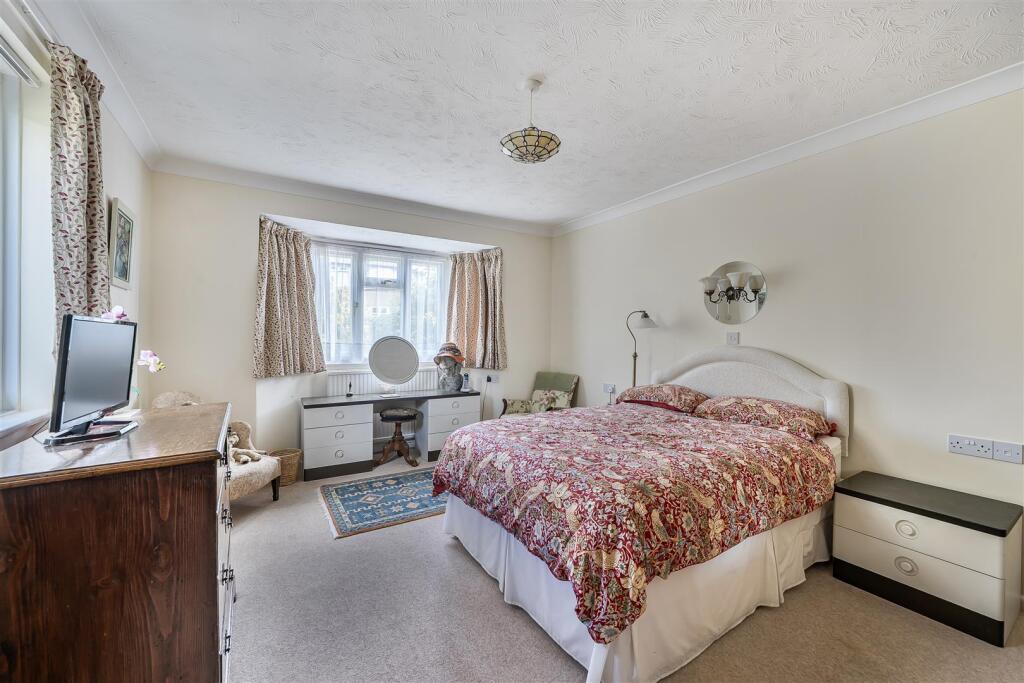 House in Dorchester, Dorset - View 5
