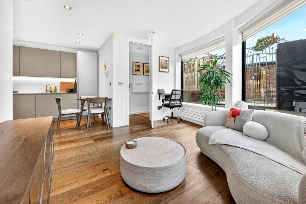 Apartment in London, Maitland Park, Chalk Farm - View 4