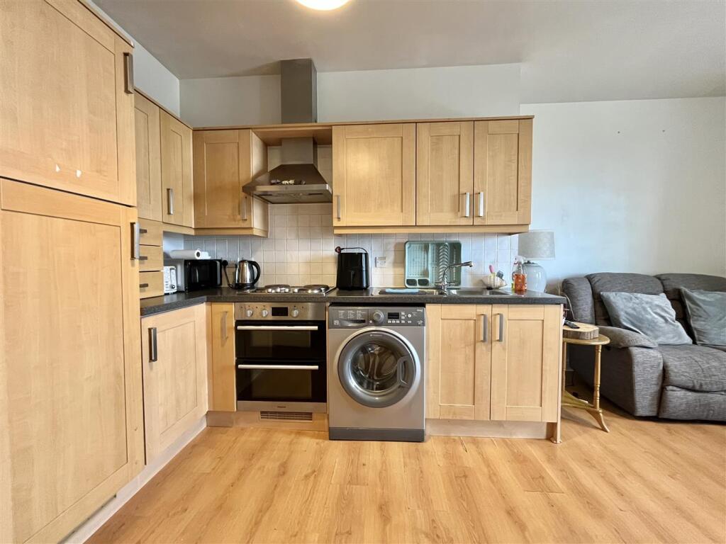 Apartment in Rother, Pebsham, Bexhill-on-Sea - View 5