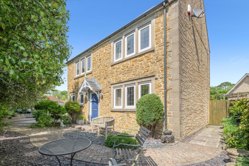 Main image of property: Redwood Close, Beaminster, Dorset