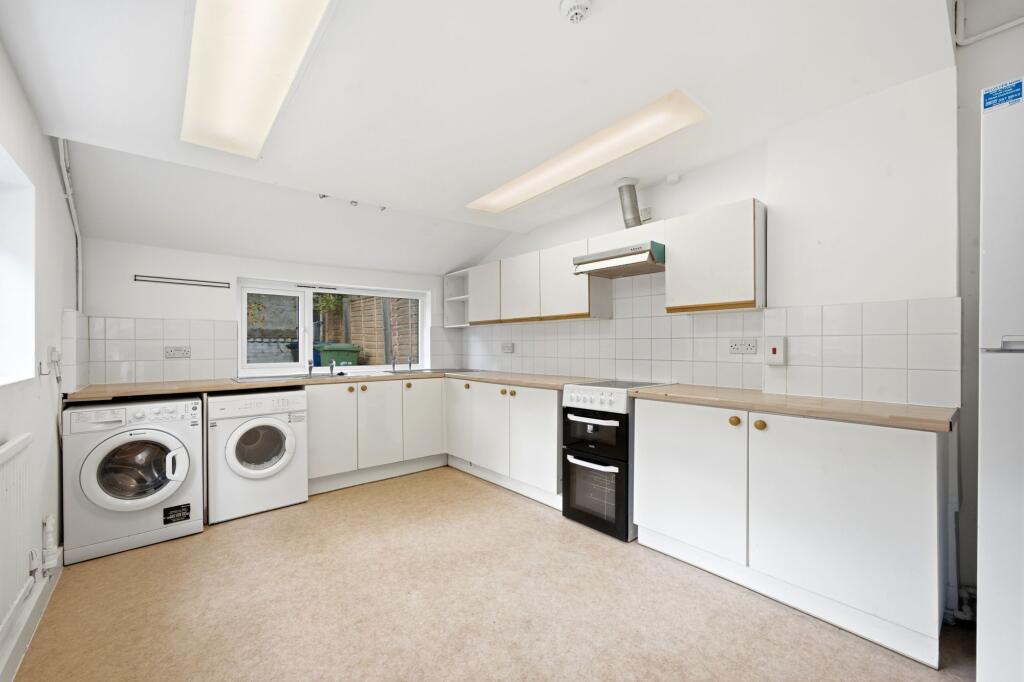 House in Cambridge - View 5