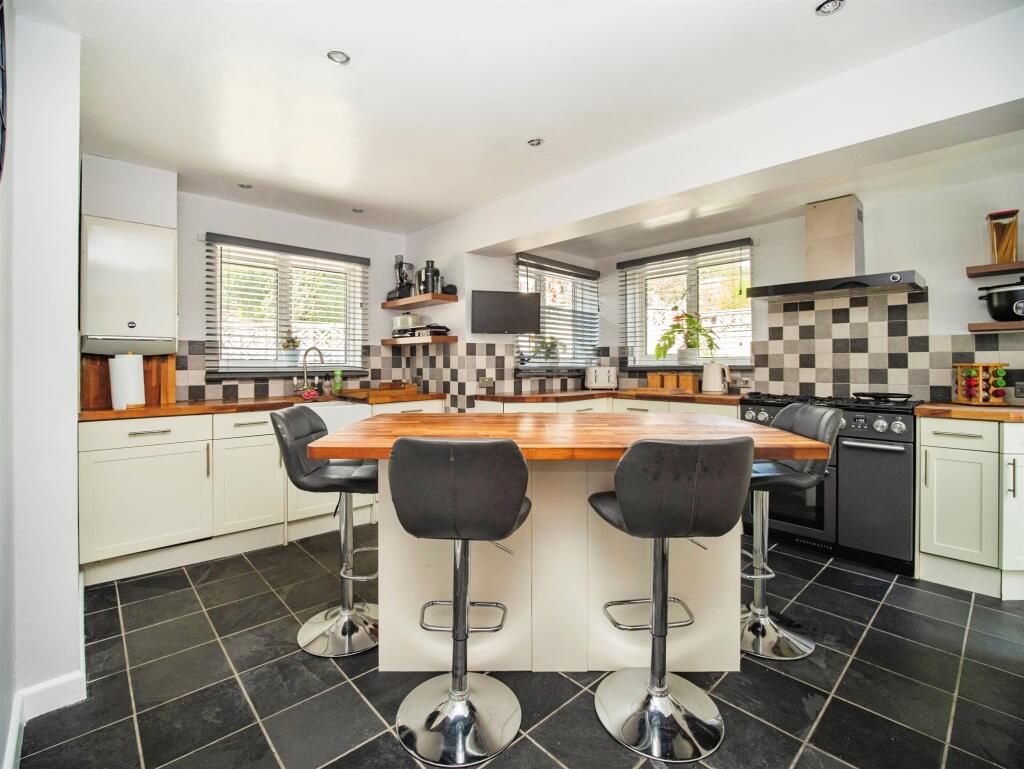 House in Weymouth, Dorset - View 2
