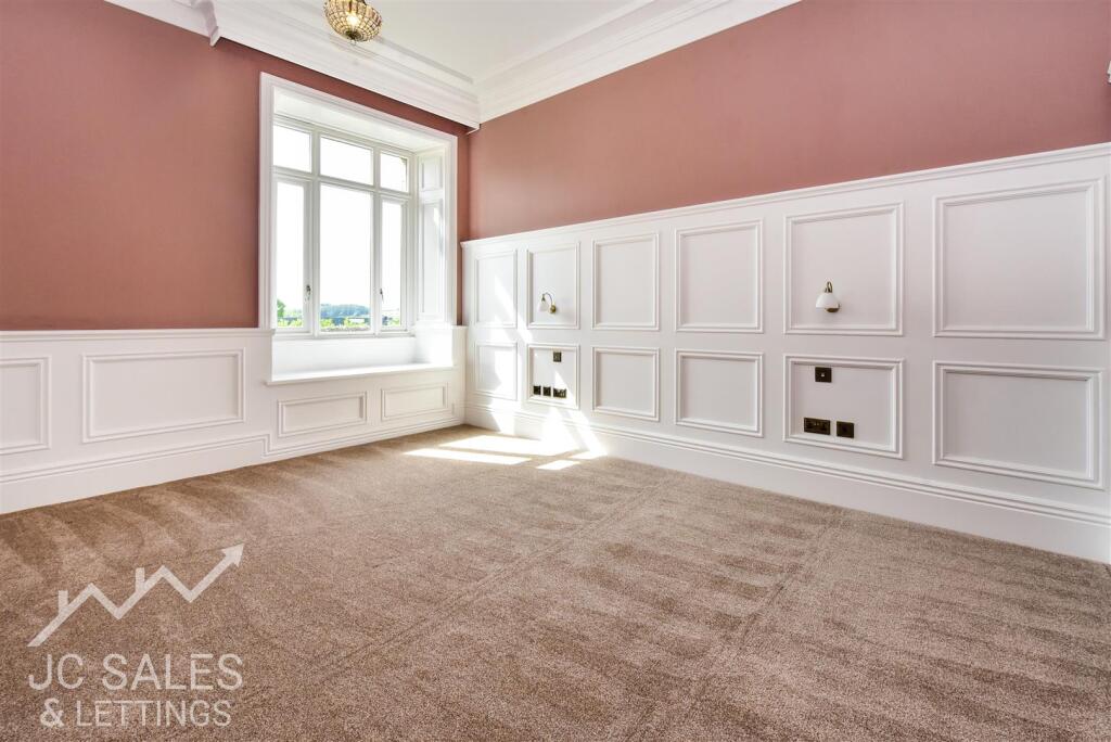 Apartment in Derby - View 5