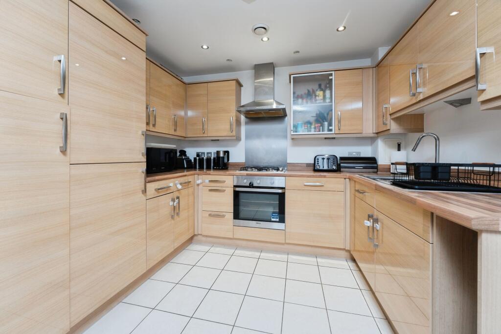 Main image of property: 229 Carshalton Road, Carshalton, SM5