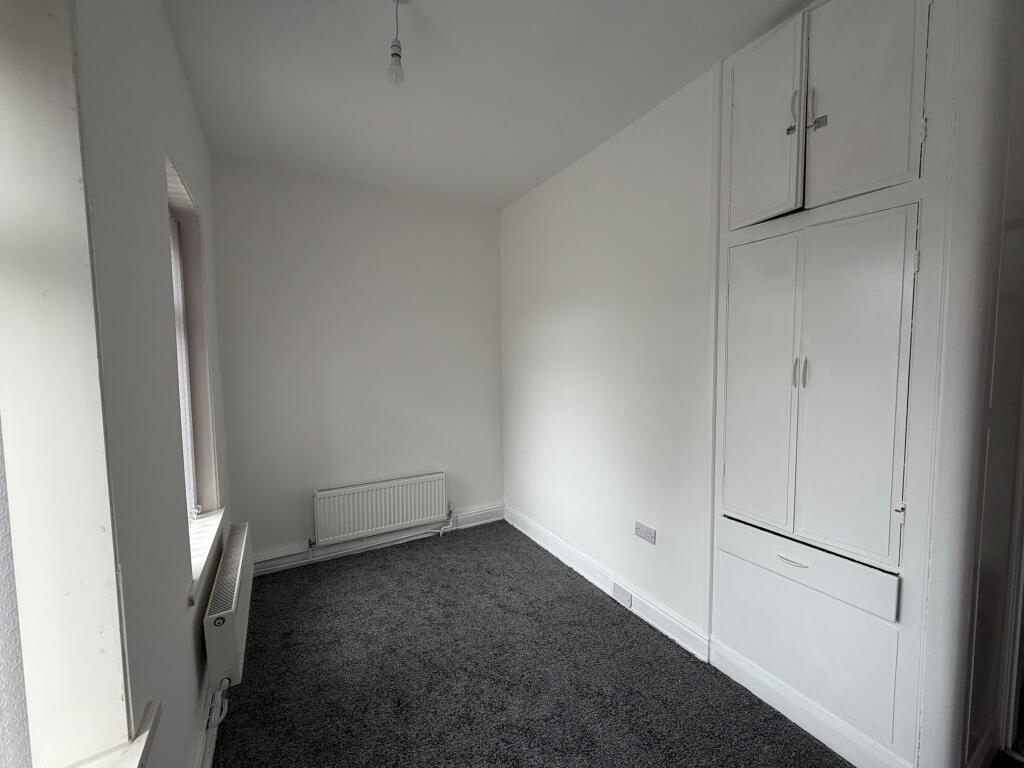 House in Huddersfield - View 2