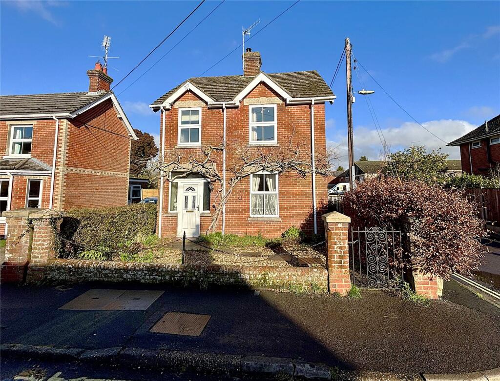 Main image of property: Alexandra Road, Fordingbridge, Hampshire, SP6