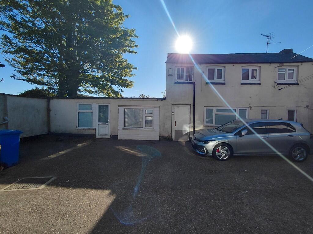 Main image of property: Field Street, Kettering, Northamptonshire, NN16