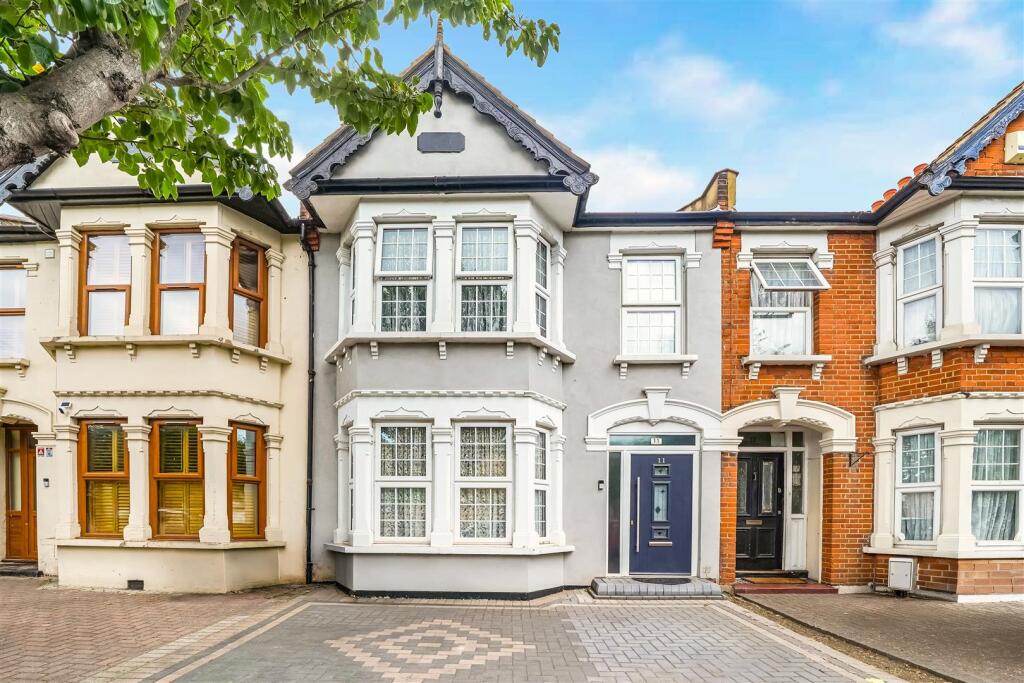 Main image of property: South Park Drive, Seven Kings