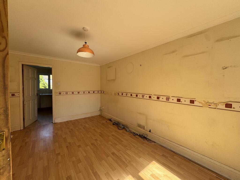 House in Kettering, Brambleside - View 6