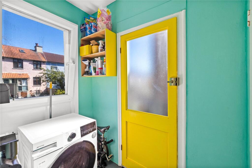 House in Brighton - View 5