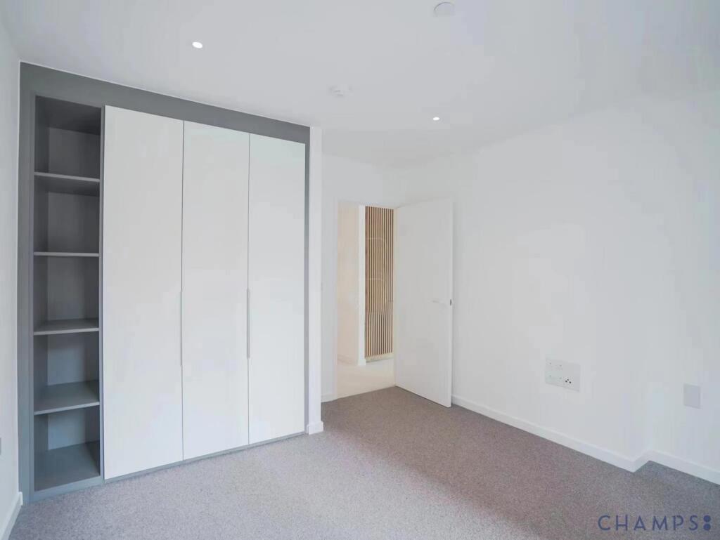 Apartment in London - More