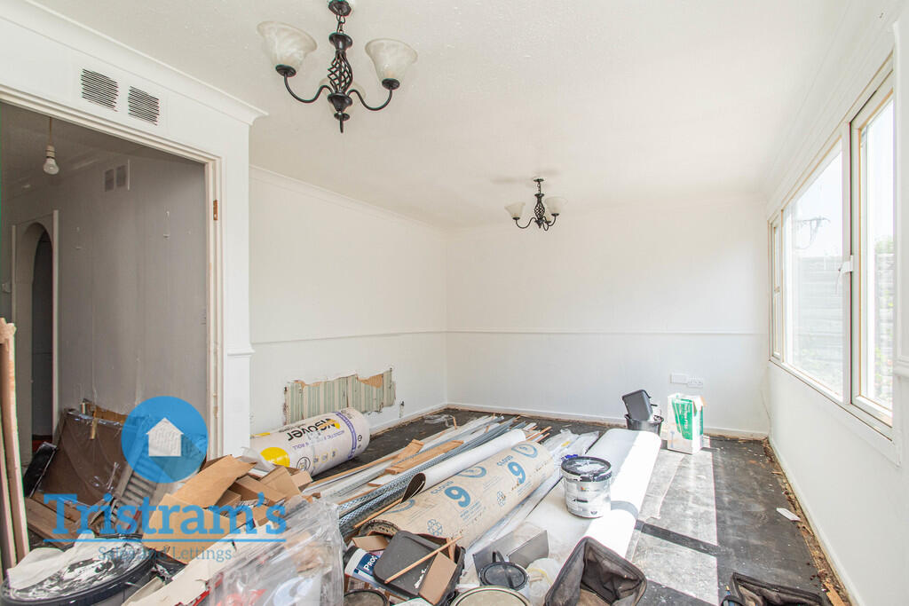 House in Nottingham, Nottinghamshire - View 4