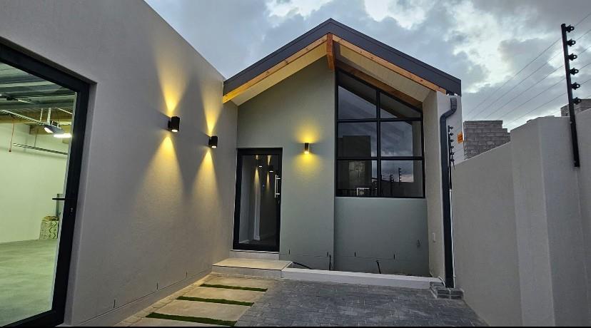 Main image of property: Bloubergstrand, Western Cape