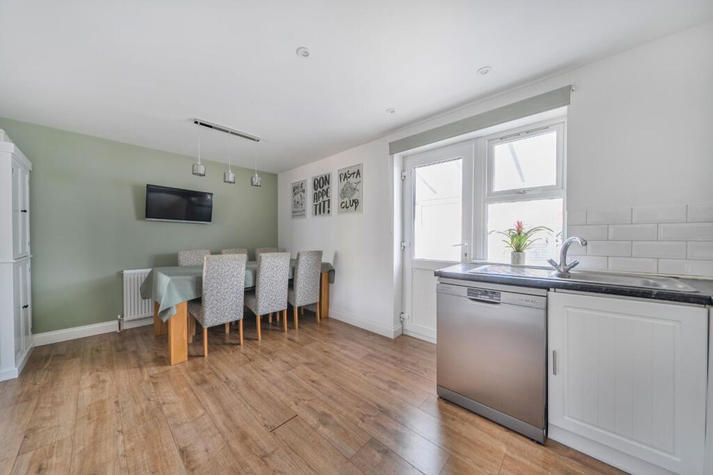 House in Havant, Hampshire - More