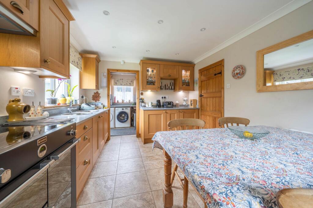 House in Chapel Lawn, Obley - View 4