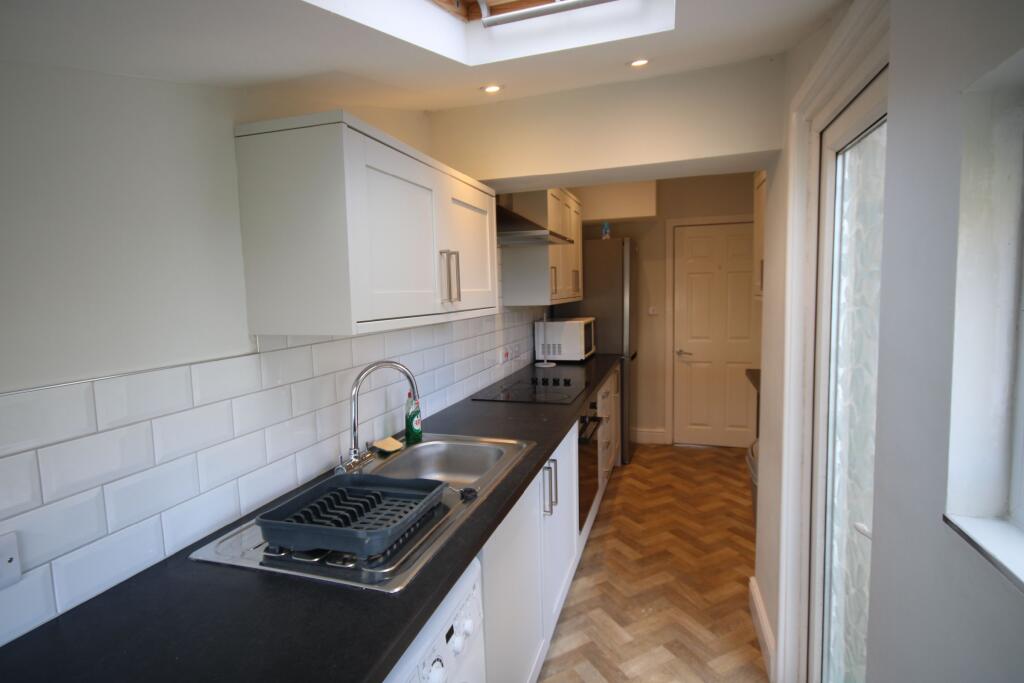 4 bedroom terraced house for rent