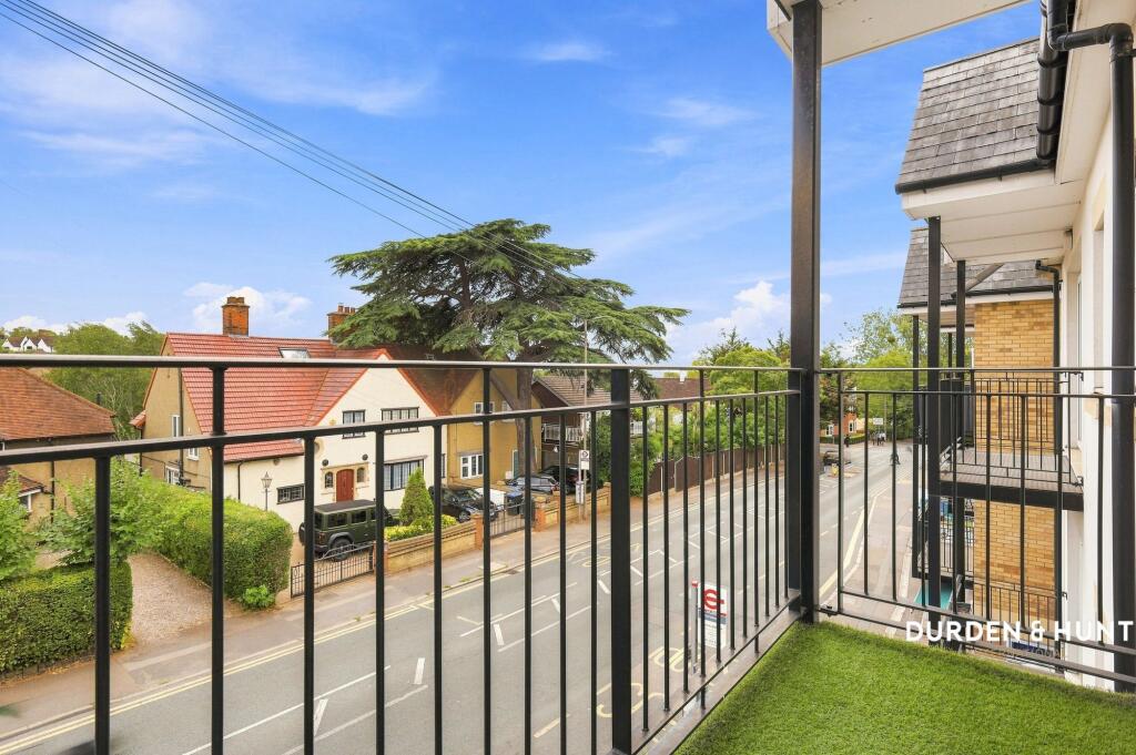 Apartment in Epping Forest, Loughton - View 4