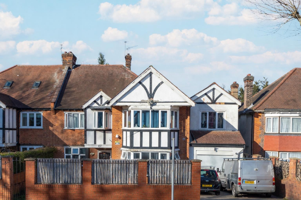 Main image of property: Brondesbury Park, NW2