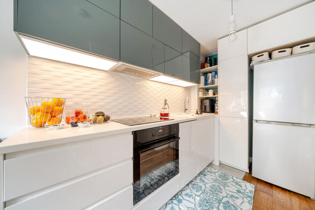 House in London, Merton Park - View 5