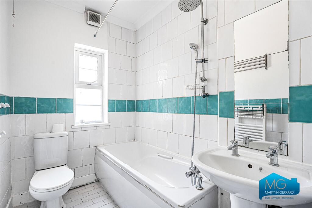 Apartment in London - More
