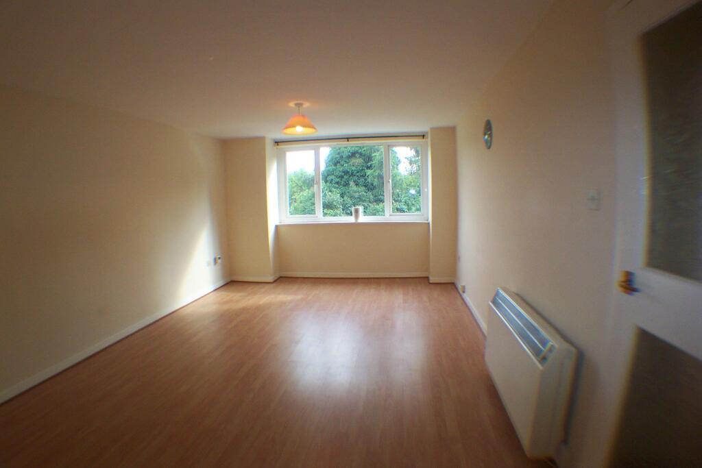 Apartment in London, Waddon - View 2