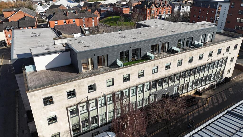 Main image of property: Lee Street,stockport,SK1 3FY