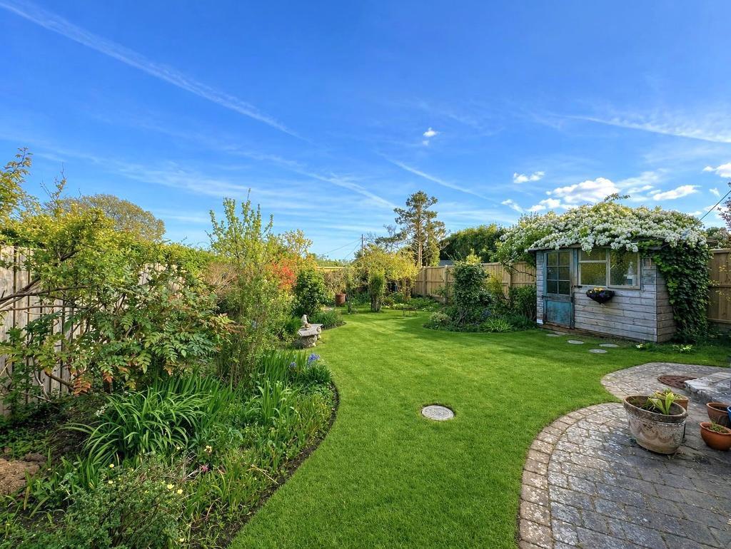 Heathfiled Road, Bembridge, Isle of Wight, PO35 5UQ photo 4