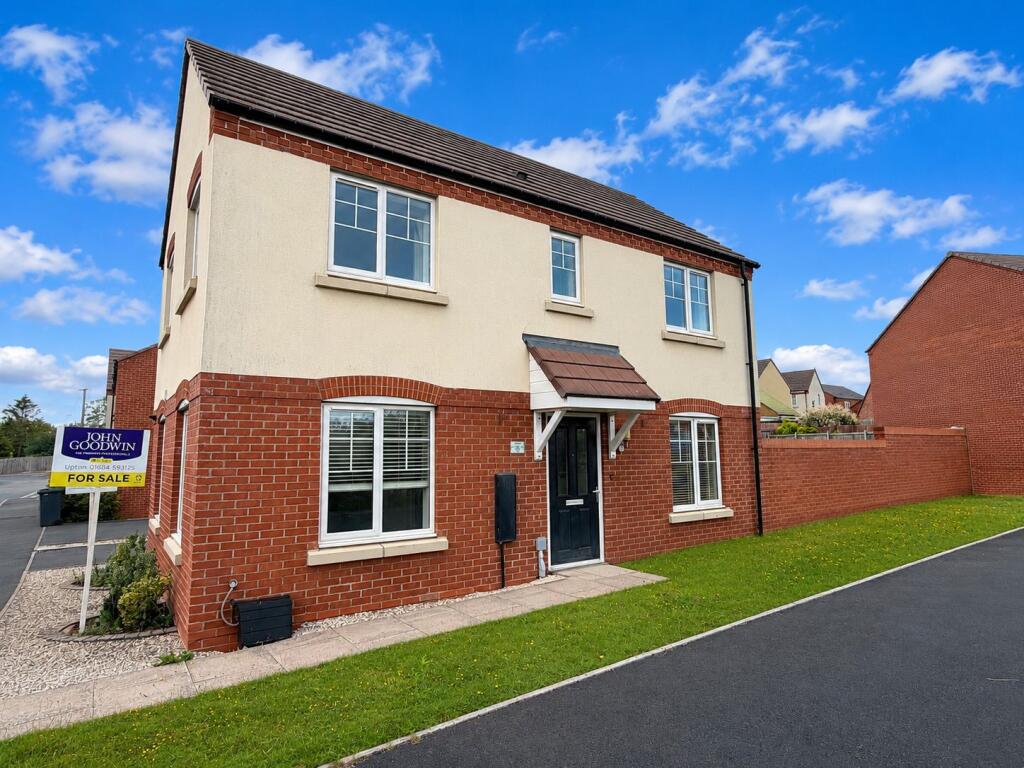 Main image of property: Furrow Close, Upton-upon-Severn, Worcester, Worcestershire, WR8 0RT