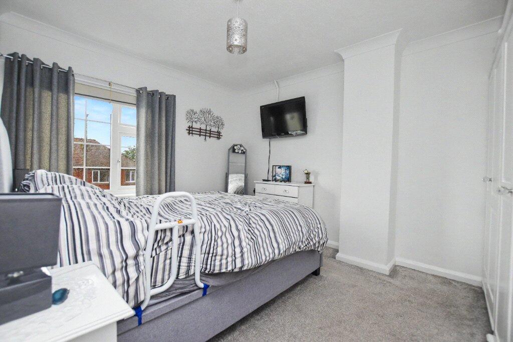 House in Wakefield, Moorhouse - View 5