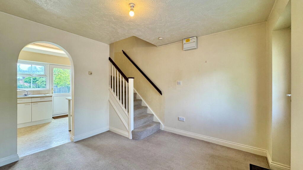 Ludlow Close, Newbury, RG14 2RH photo 4