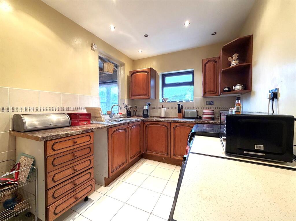 House in Bolton, Wingates, Westhoughton - View 4