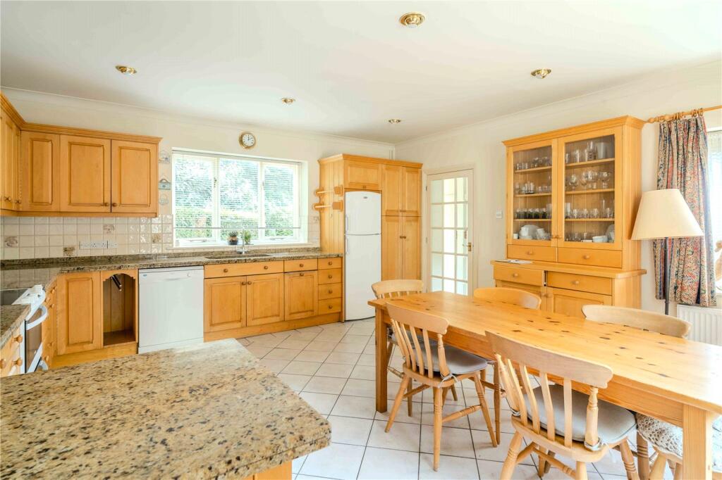 Station Road, Chipping Campden, Gloucestershire, GL55 photo 4