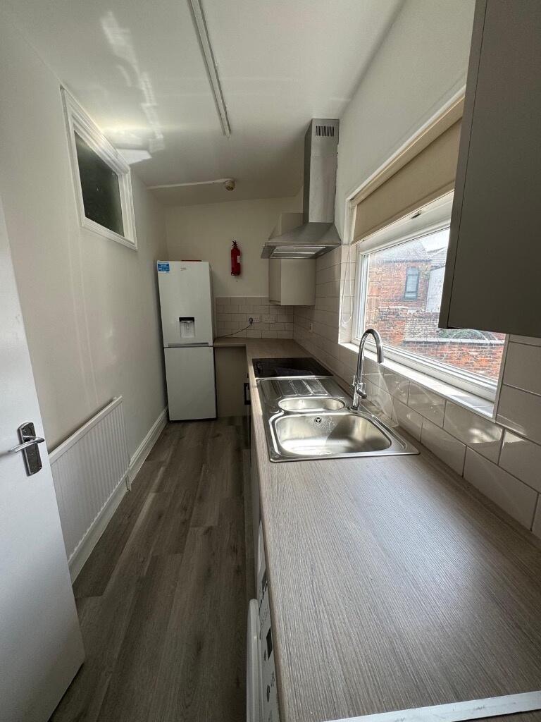 Apartment in Manchester, Fallowfield - View 5
