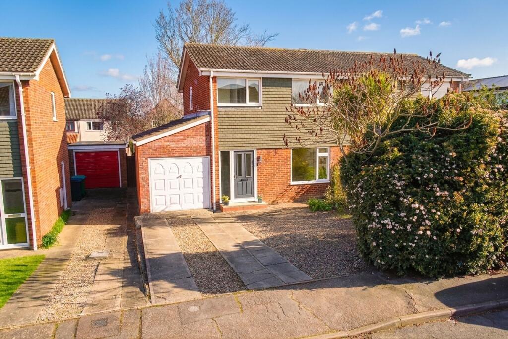 Main image of property: Kestrel Close, Mulbarton, Norwich