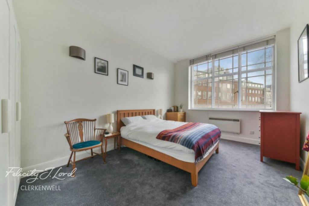 Apartment in London - More