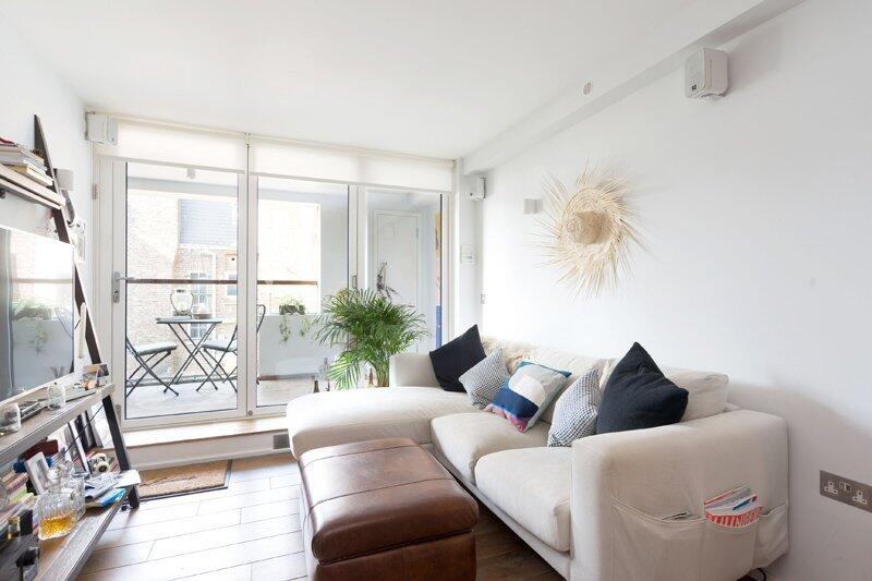 Apartment in London - View 5
