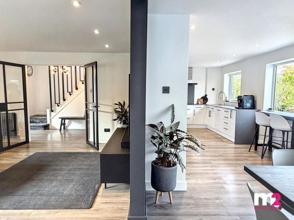 House in Llanellen, Llanfoist Fawr - View 4